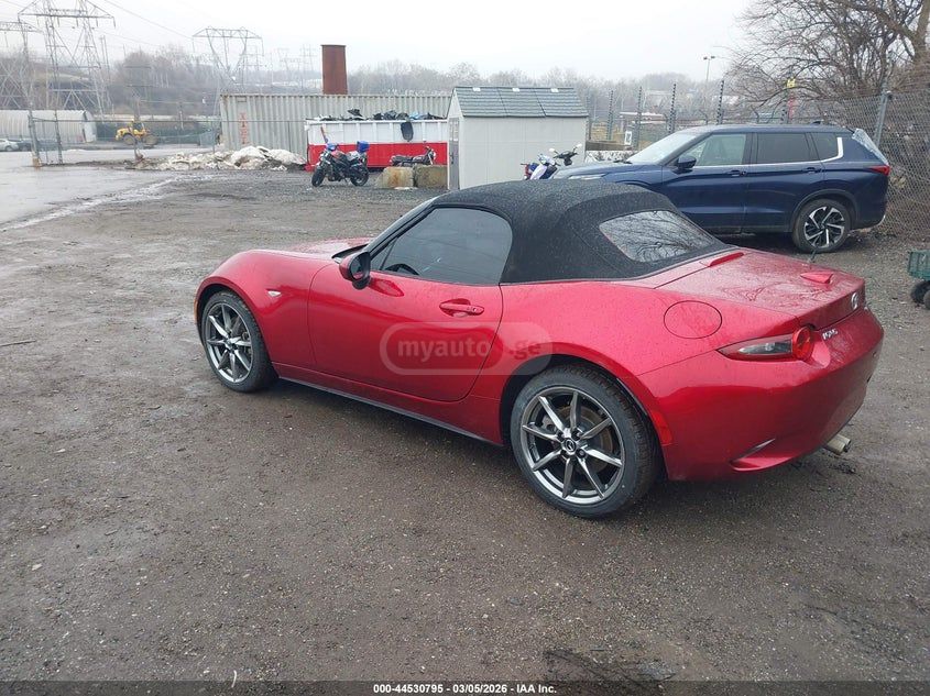 Mazda MX-5 2022 — миниатюра 3