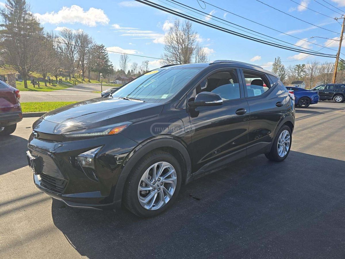 Chevrolet Bolt EUV - фото 1