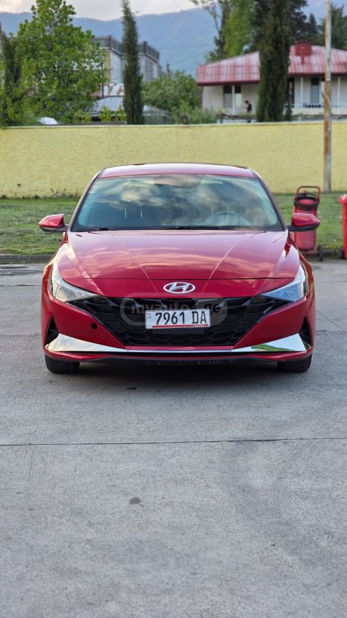 Hyundai Elantra - фото 2
