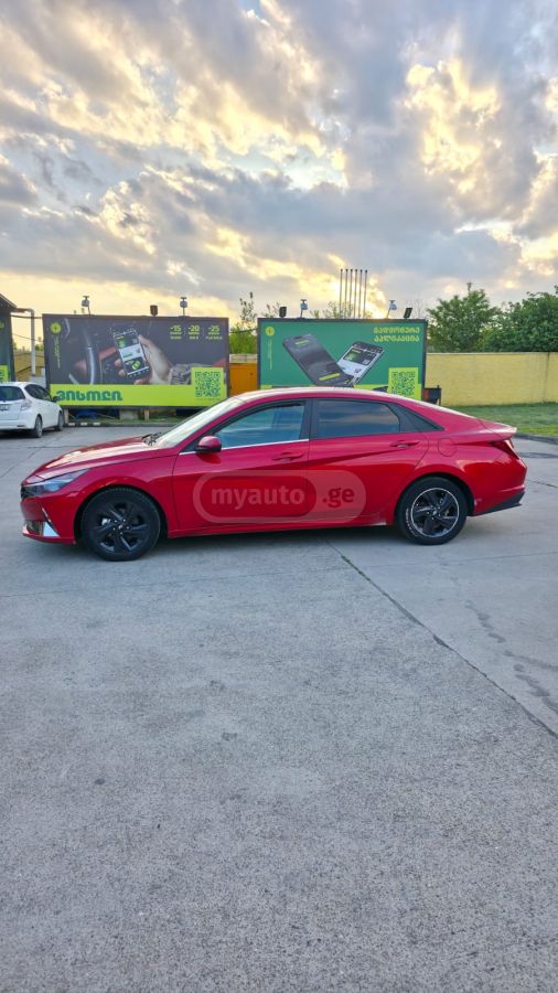 Hyundai Elantra - фото 5