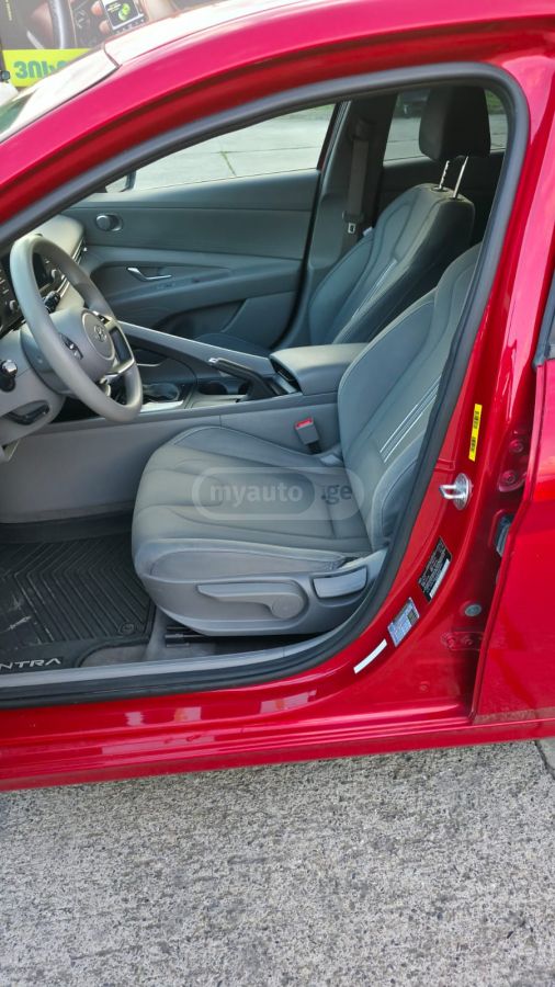 Hyundai Elantra - фото 6
