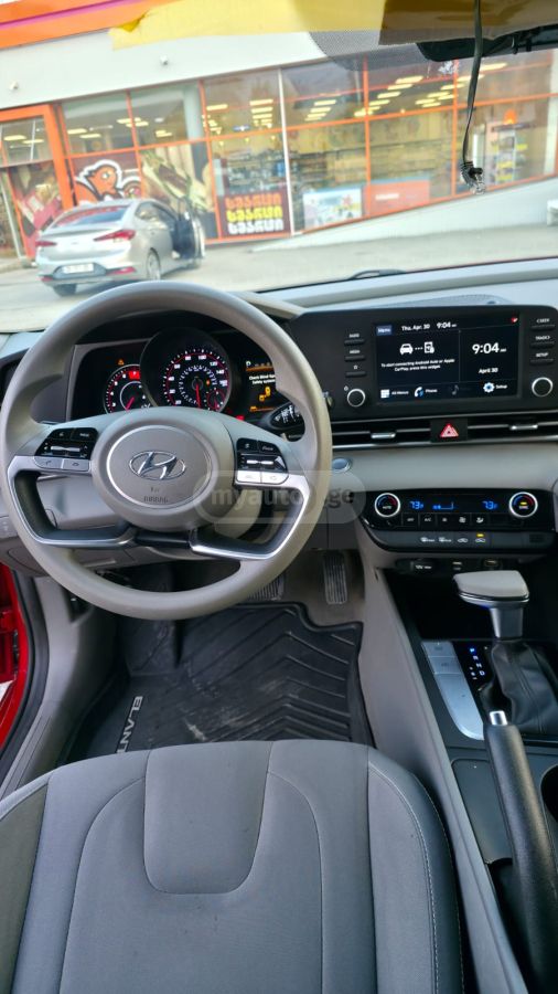 Hyundai Elantra - фото 8