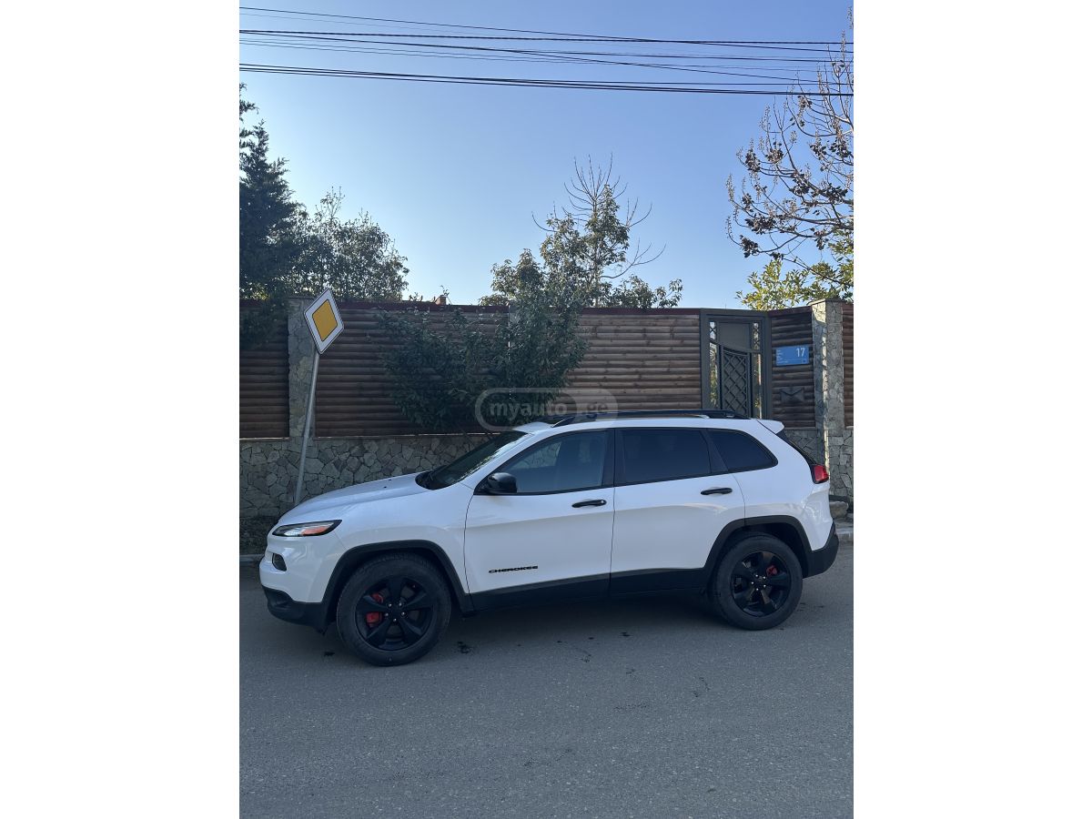 Jeep Cherokee - фото 1