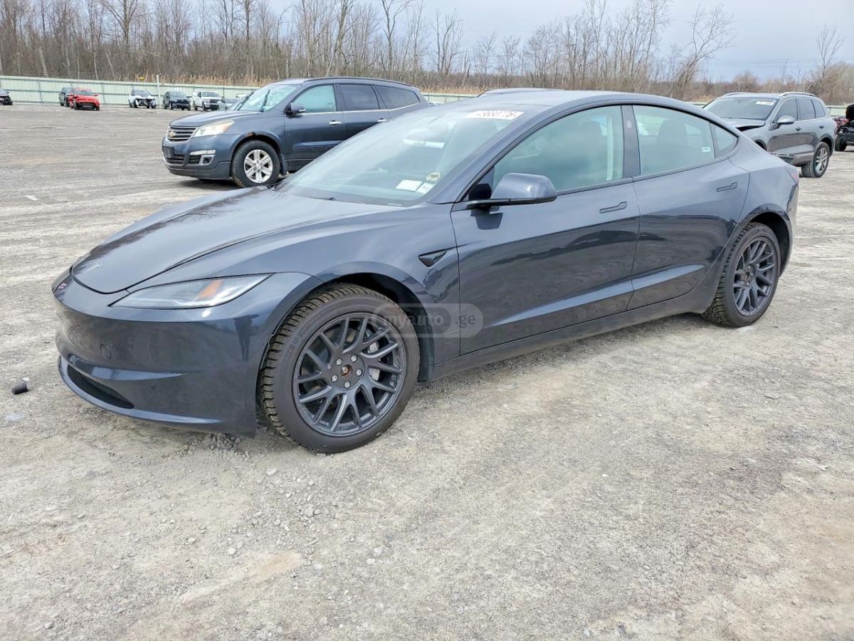 Tesla Model 3 2025 — миниатюра 1