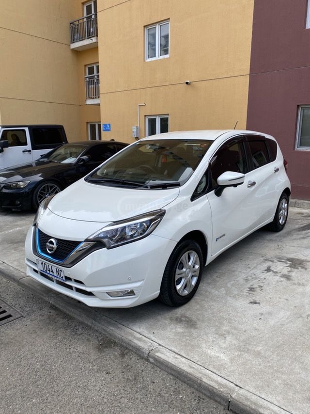 Nissan Note - фото 3