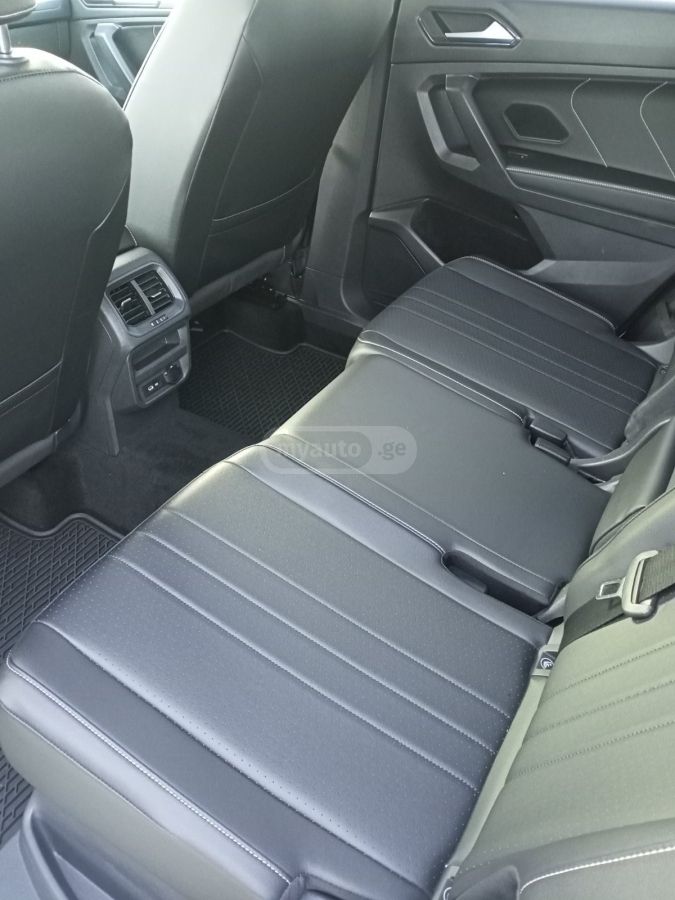 Volkswagen Tiguan - фото 6