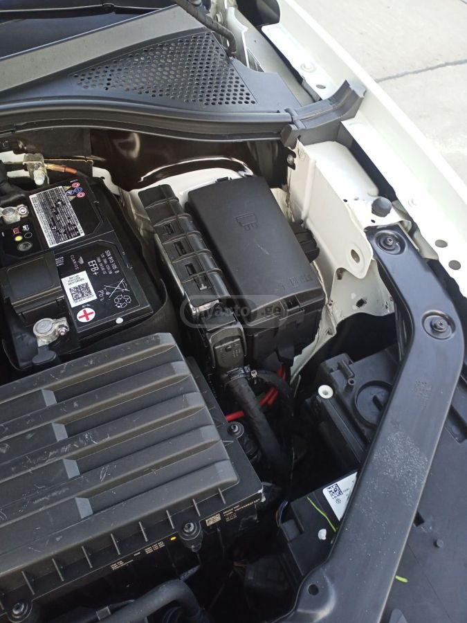 Volkswagen Tiguan - фото 9