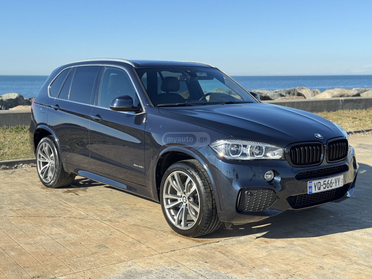 BMW X5 - фото 1