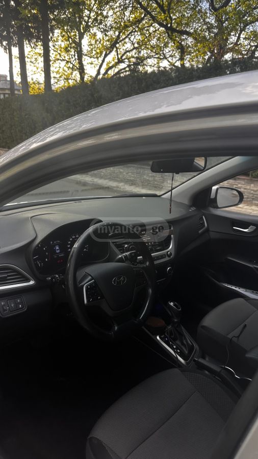 Hyundai Accent - фото 5