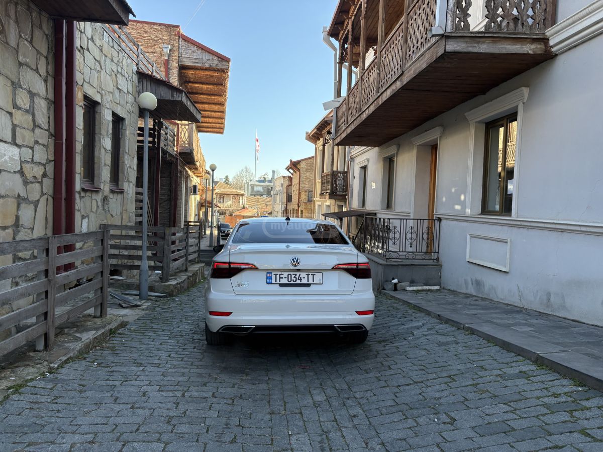 Volkswagen Jetta - фото 10