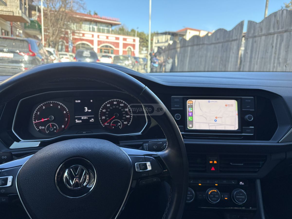 Volkswagen Jetta - фото 6