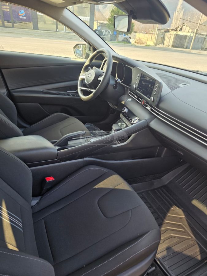 Hyundai SEL 4dr Sedan — миниатюра 5