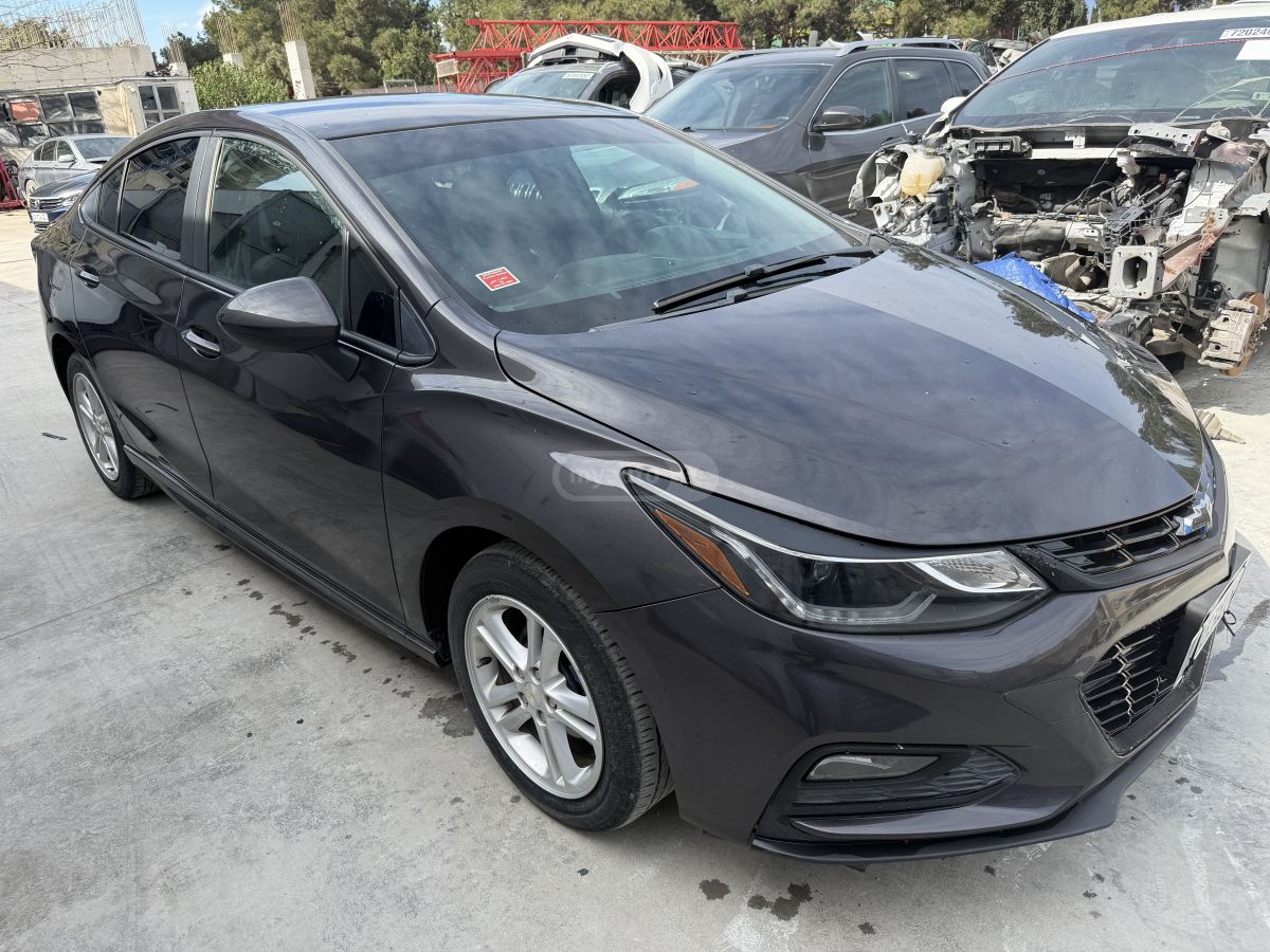 Chevrolet Cruze - фото 3