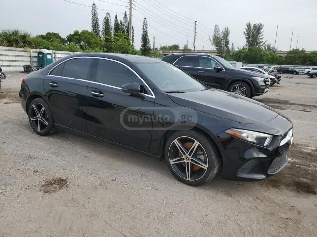 Mercedes-Benz A 220 2022 — миниатюра 1