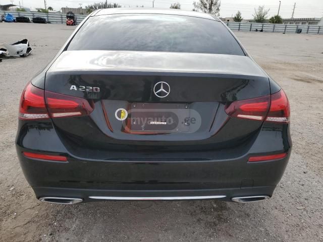 Mercedes-Benz A 220 2022 — миниатюра 4