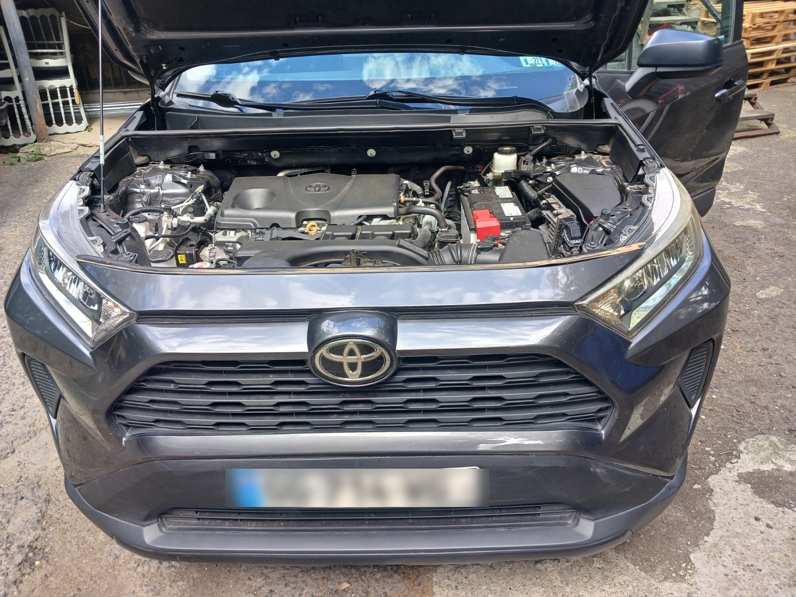 Toyota RAV 4 - фото 4