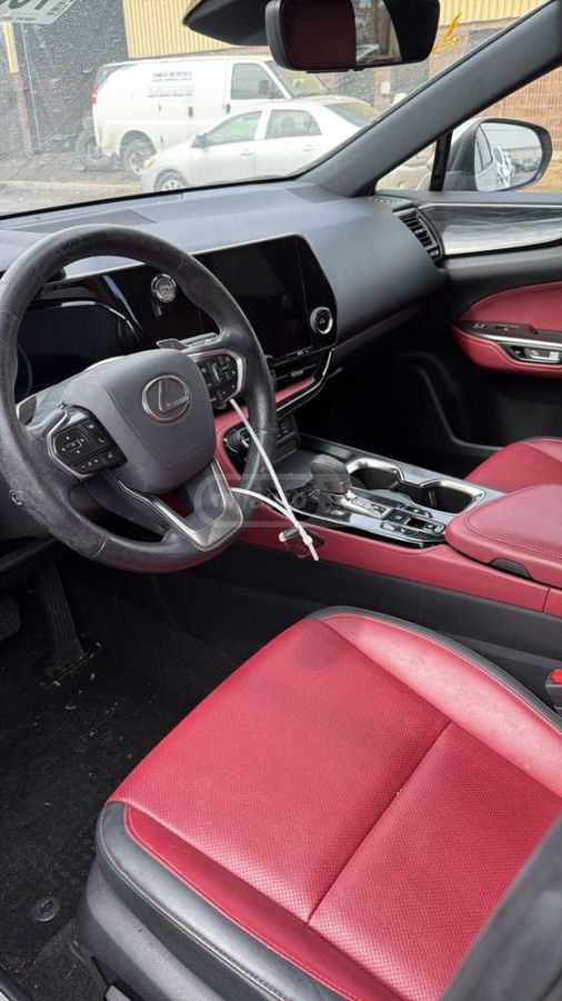 Lexus NX 350 - фото 3