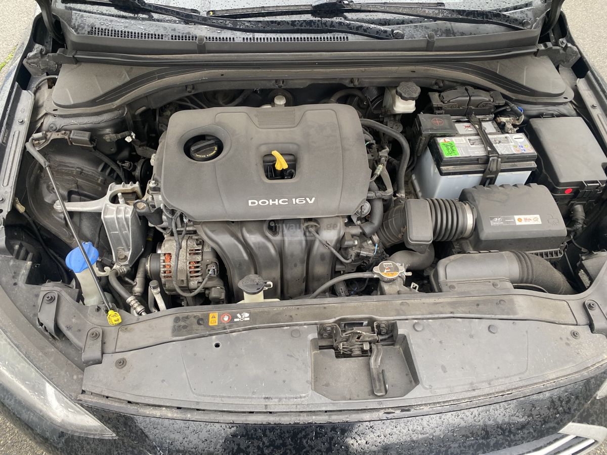 Hyundai Elantra - фото 10