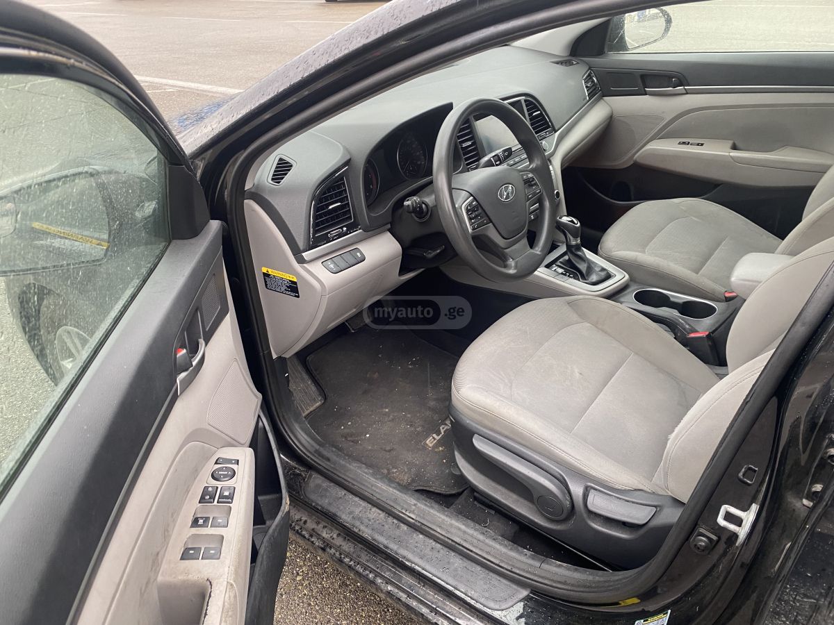 Hyundai Elantra - фото 14