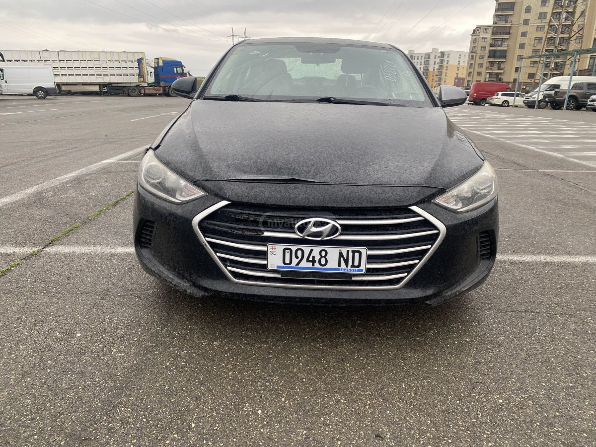 Hyundai Elantra - фото 3