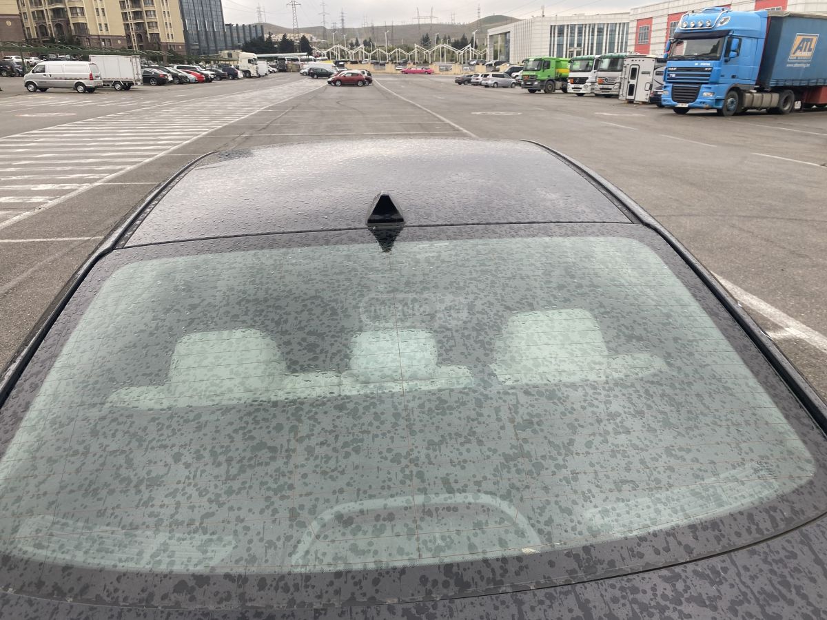 Hyundai Elantra - фото 8