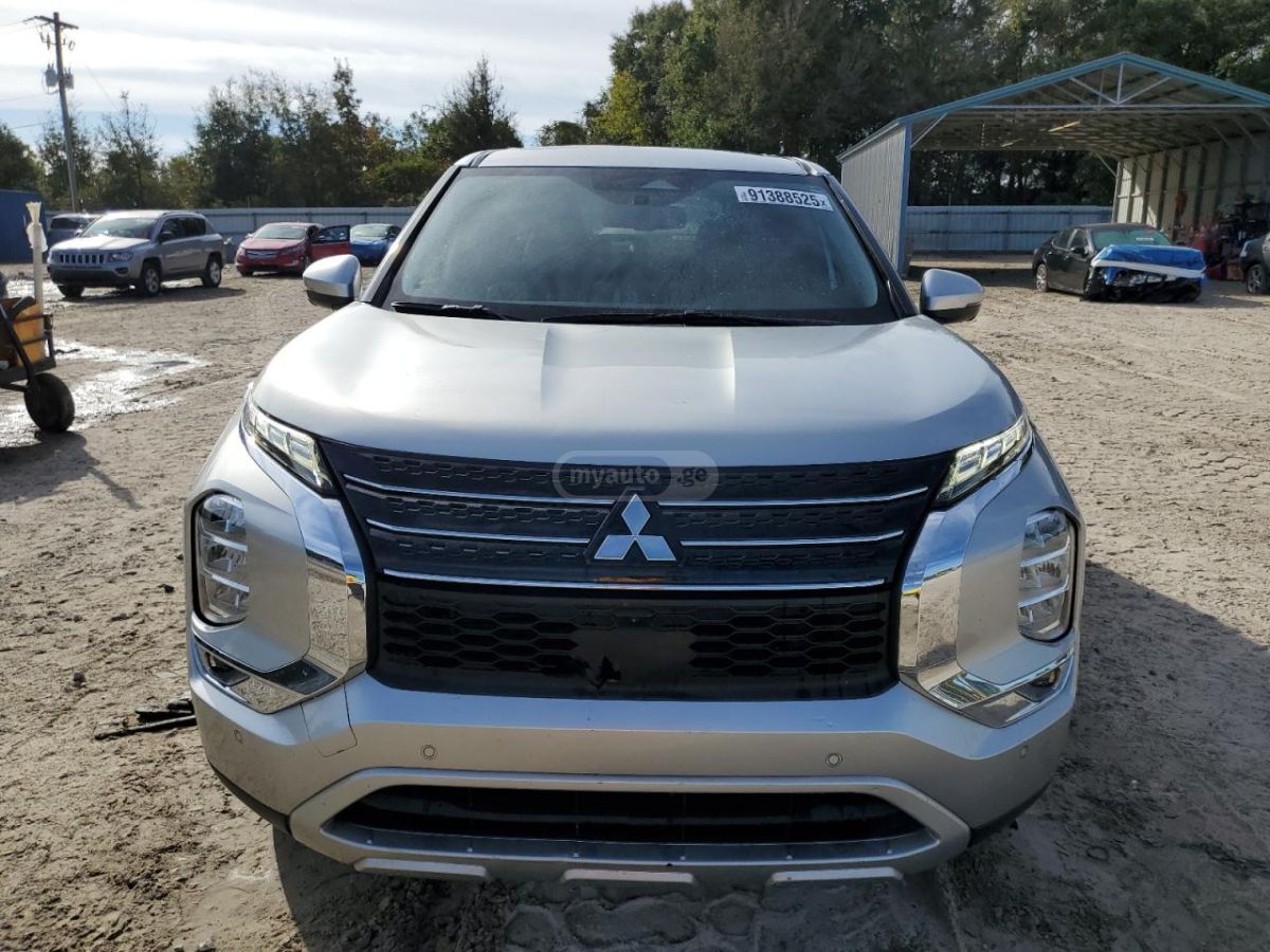 Mitsubishi Outlander - фото 5