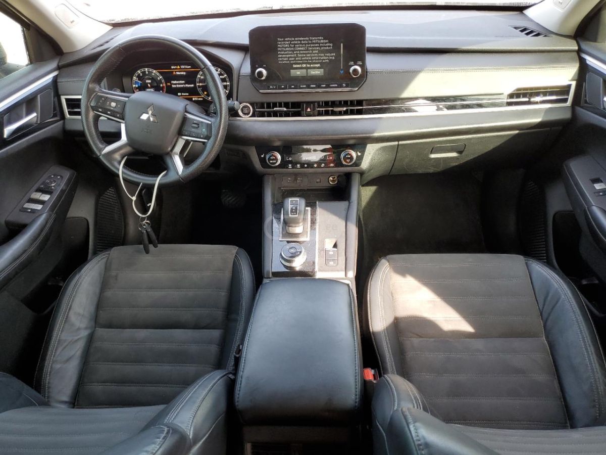 Mitsubishi Outlander - фото 8