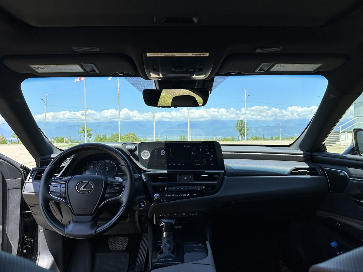 Lexus ES 300 - фото 7