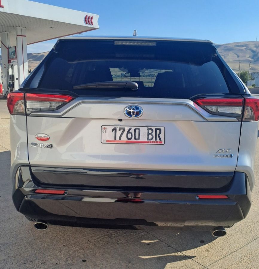 Toyota RAV 4 - фото 2