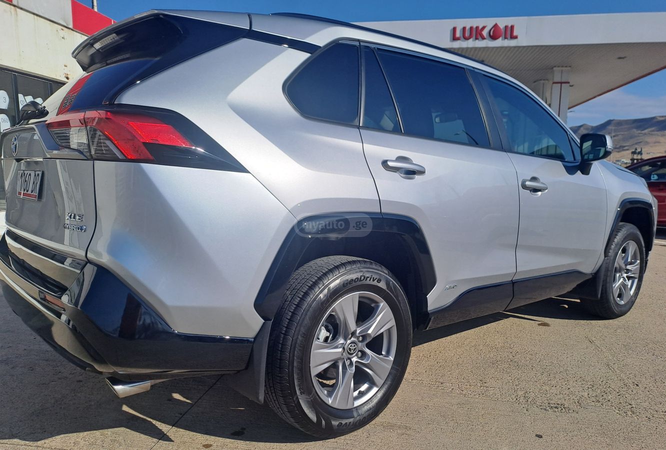 Toyota RAV 4 - фото 6