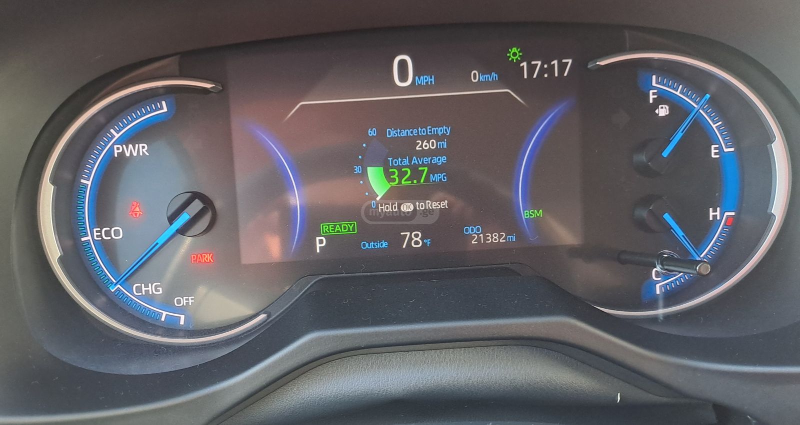 Toyota RAV 4 - фото 8