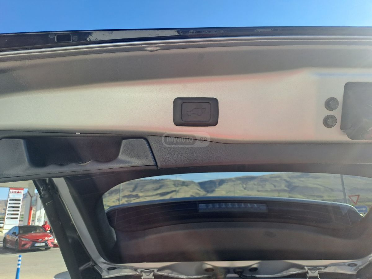 Toyota RAV 4 - фото 9