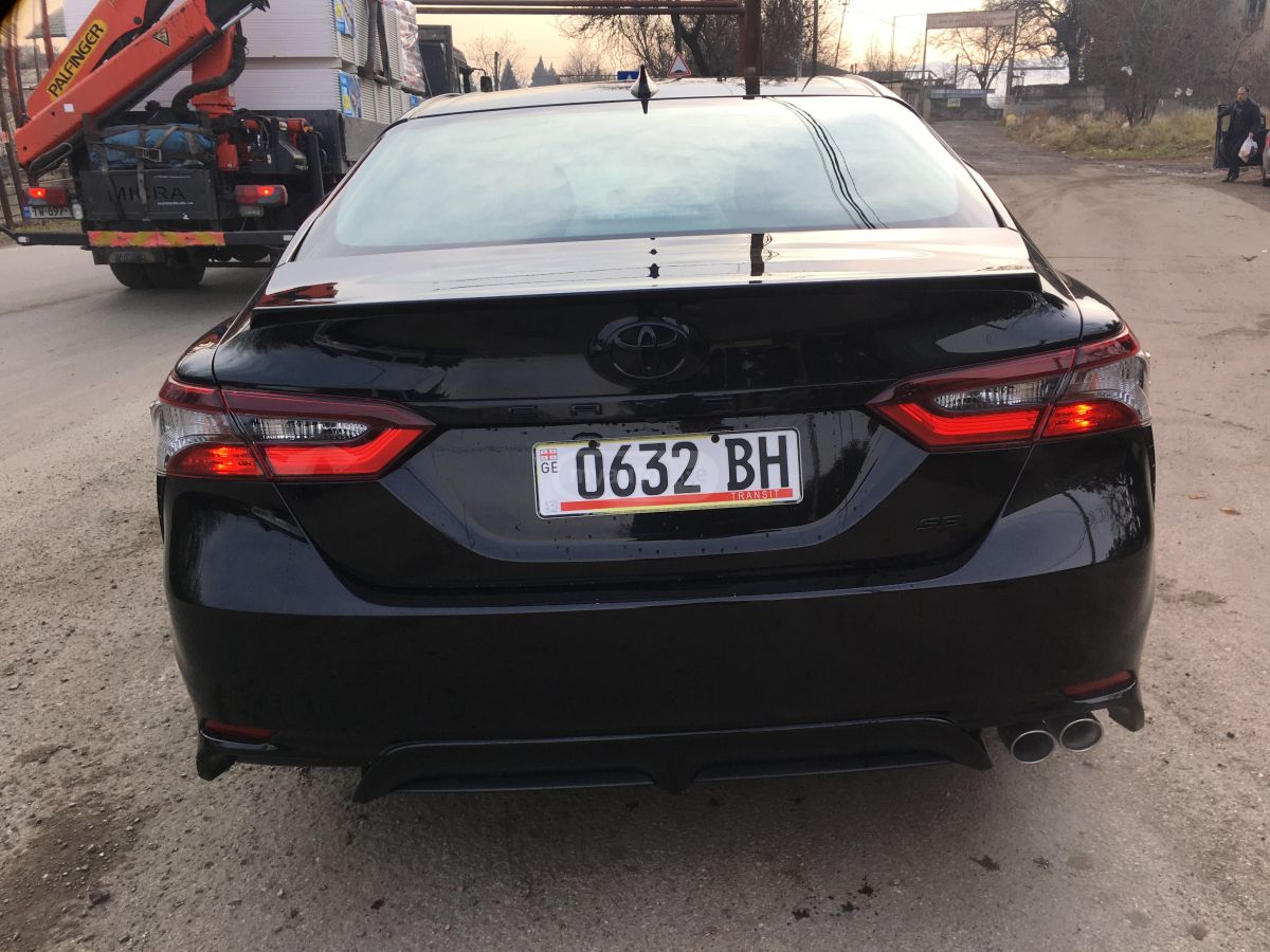 Toyota Camry - фото 4