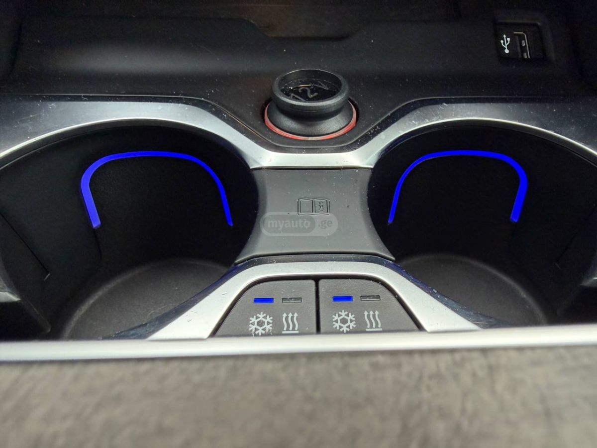 BMW X5 - фото 9