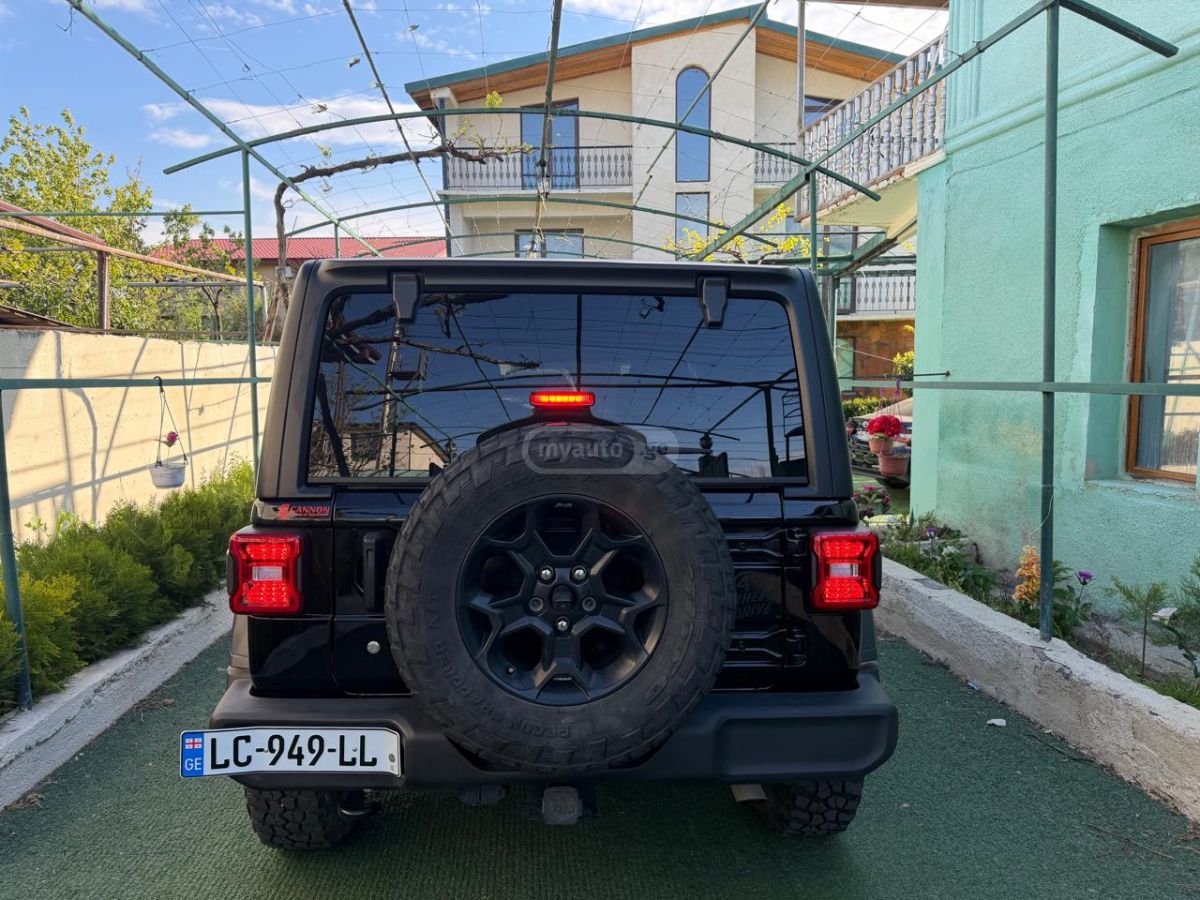 Jeep Wrangler - фото 4
