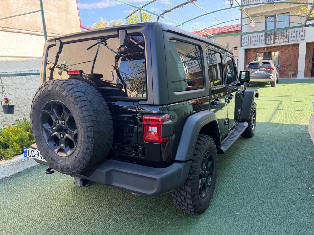 Jeep Wrangler - фото 5