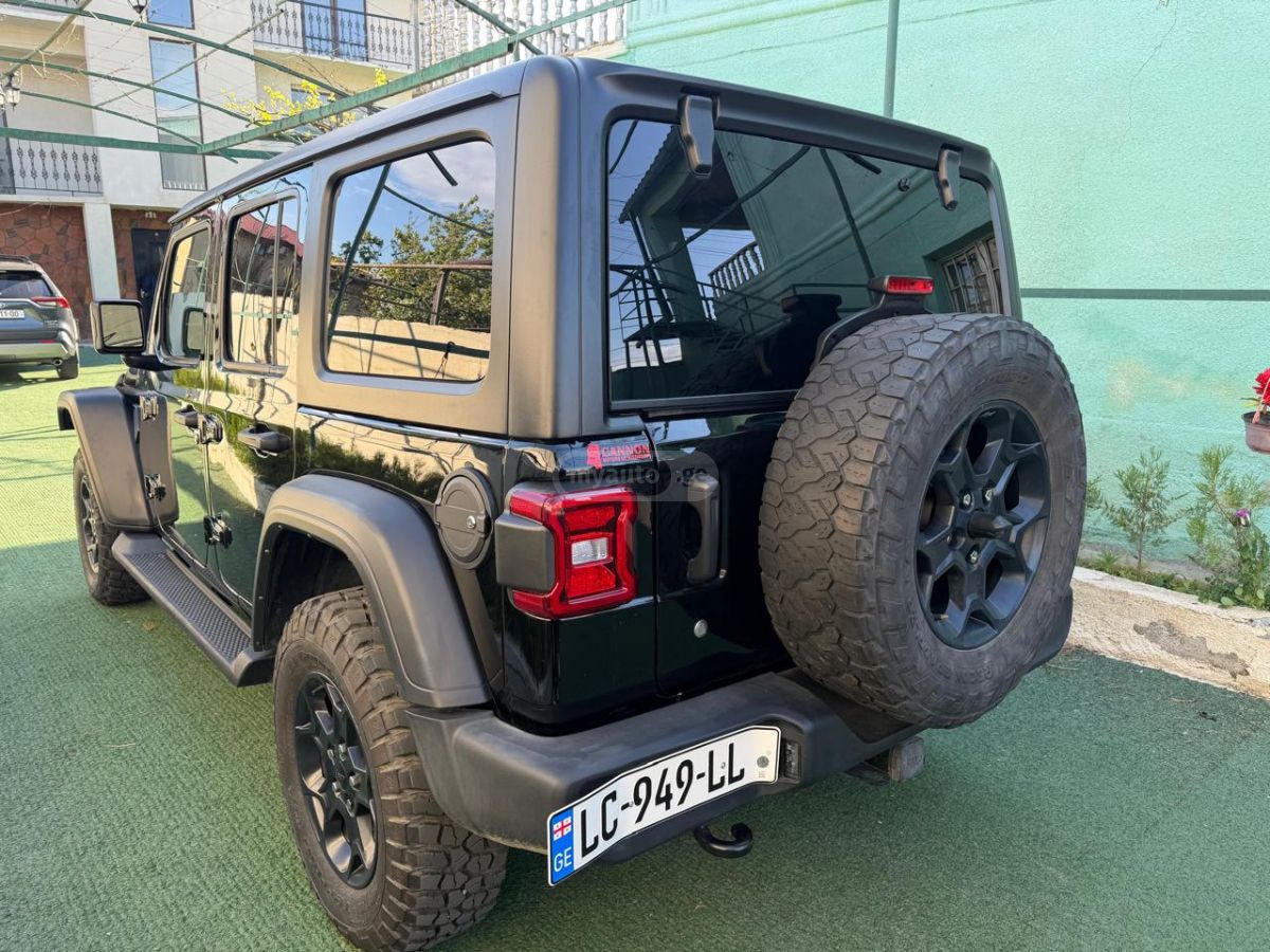 Jeep Wrangler - фото 6