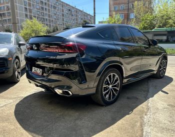 BMWX62021