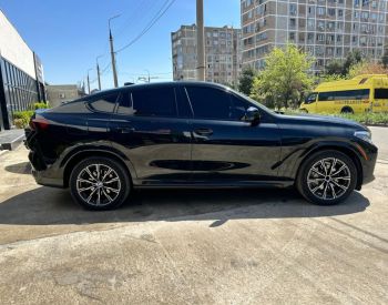 BMWX62021