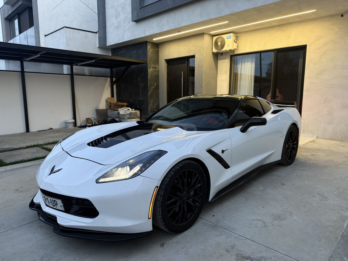 Chevrolet Corvette - фото 1