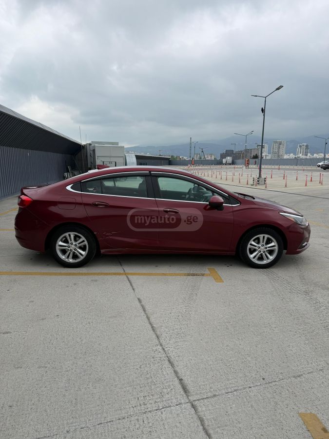 Chevrolet Cruze - фото 4