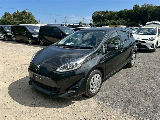 Toyota Aqua - фото 8