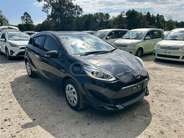 Toyota Aqua - фото 9