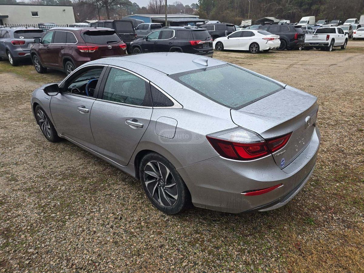 Honda Insight - фото 3