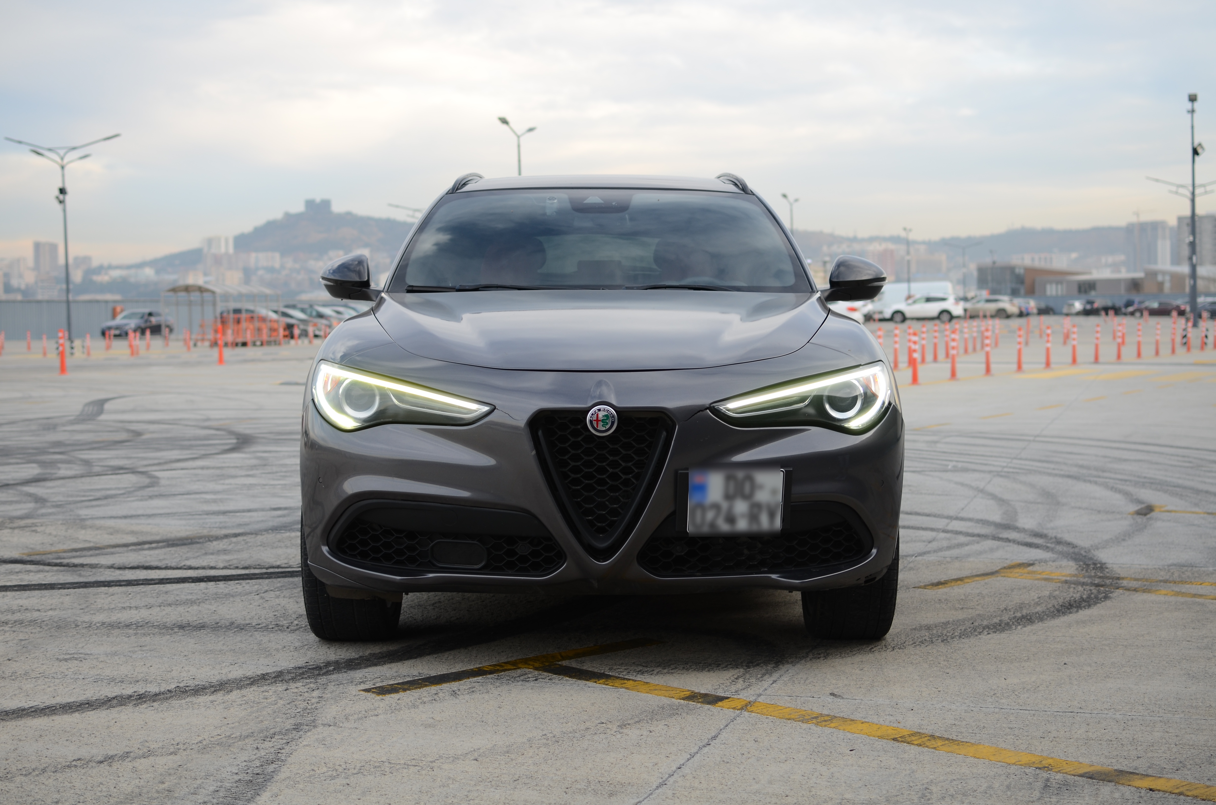 Alfa Romeo Stelvio - фото 1