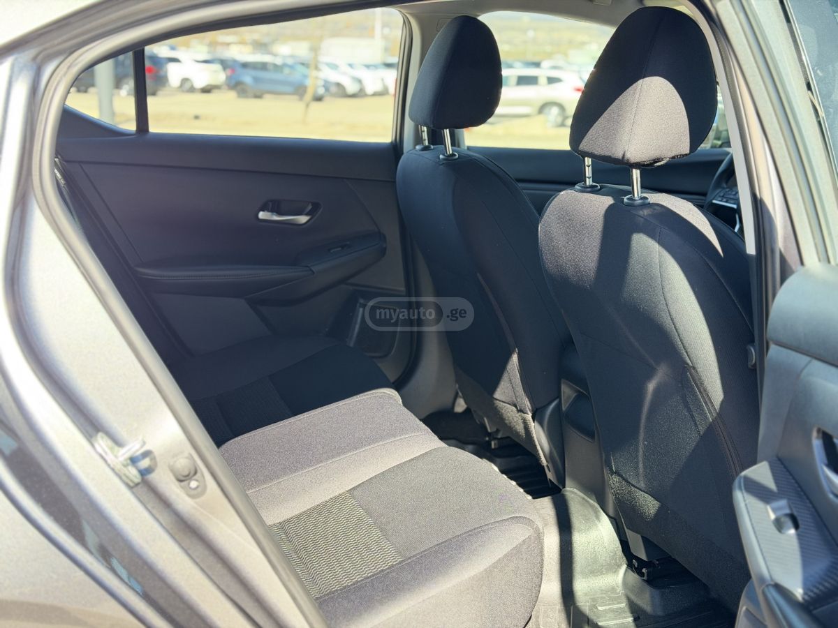 Nissan Sentra 2023 — миниатюра 8