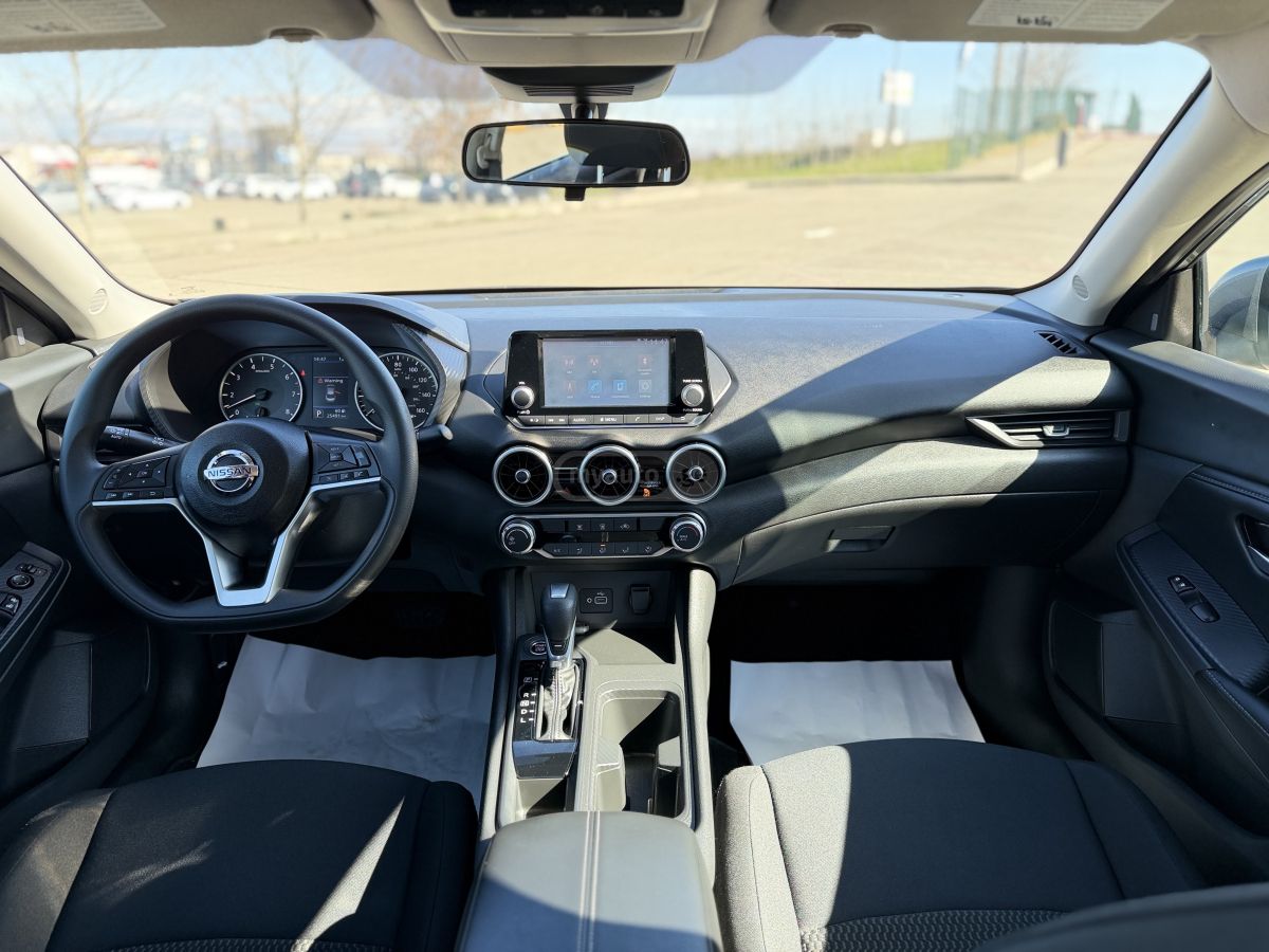Nissan Sentra 2023 — миниатюра 9