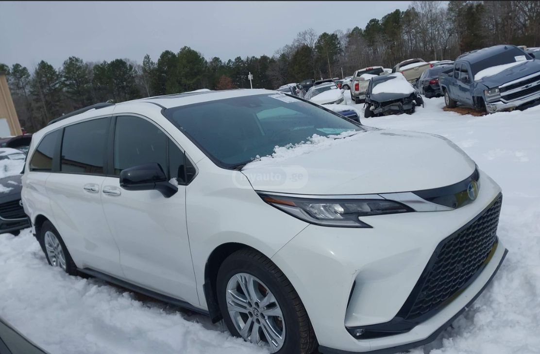 Toyota xse — миниатюра 4