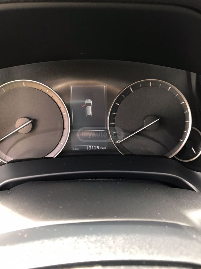 Lexus Base 4dr All-Wheel Drive Autom — миниатюра 11