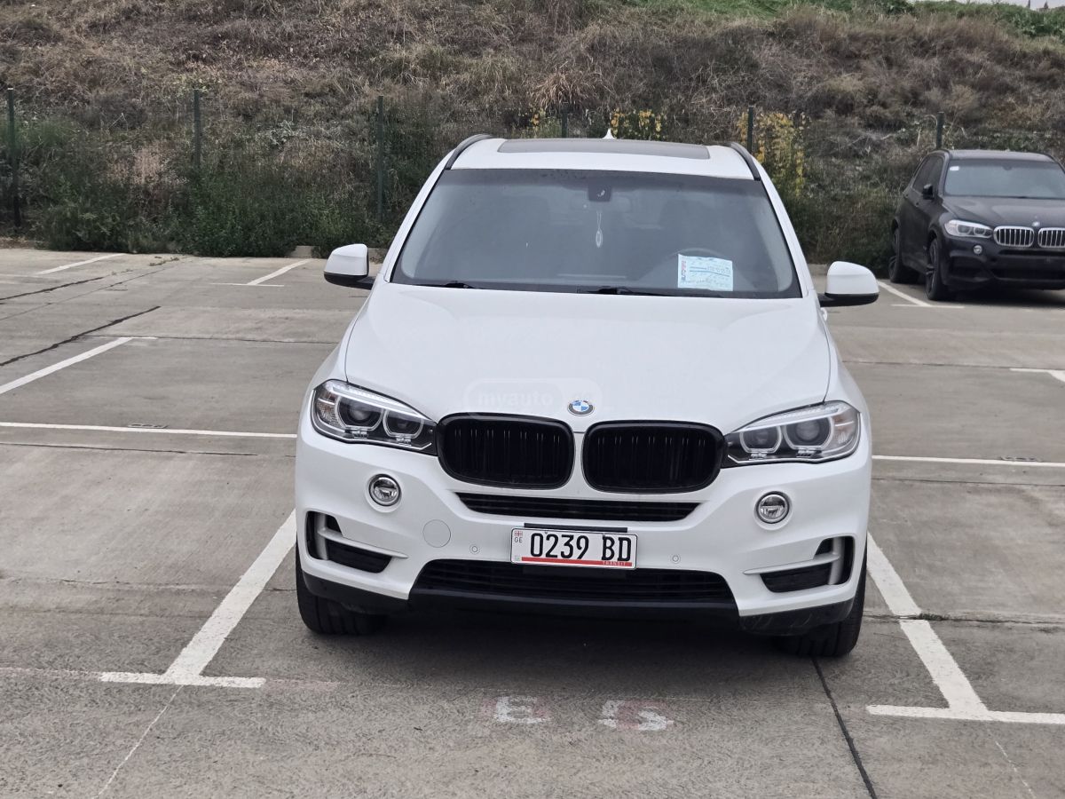 BMW X5 - фото 6